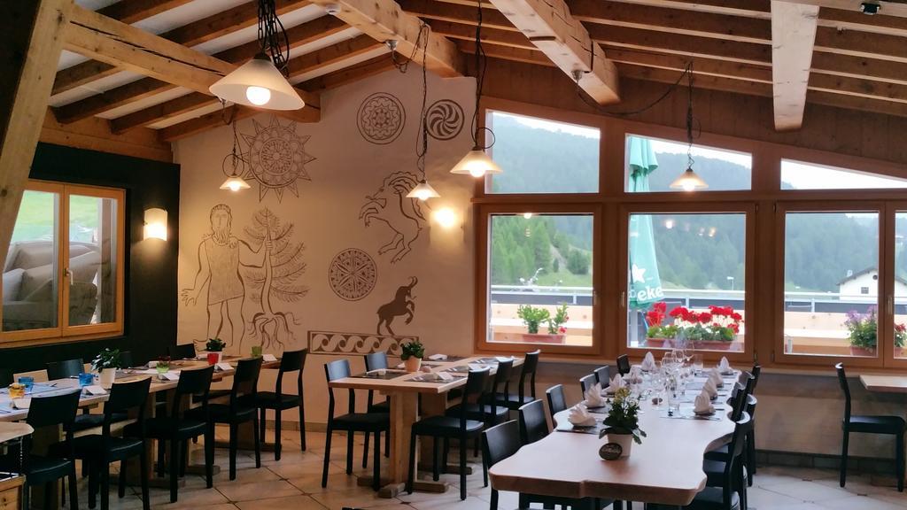 Hotel Al Rom Tschierv Εξωτερικό φωτογραφία