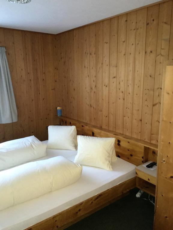 Hotel Al Rom Tschierv Εξωτερικό φωτογραφία
